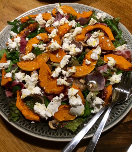 Herfstsalade met pompoen en geitenkaas